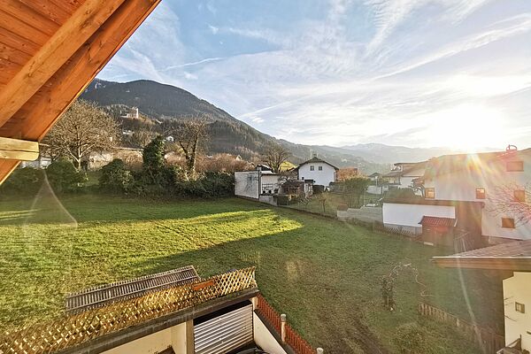 2-Zimmer Dachgeschosswohnung in ruhiger Stadtlage | Top 2
