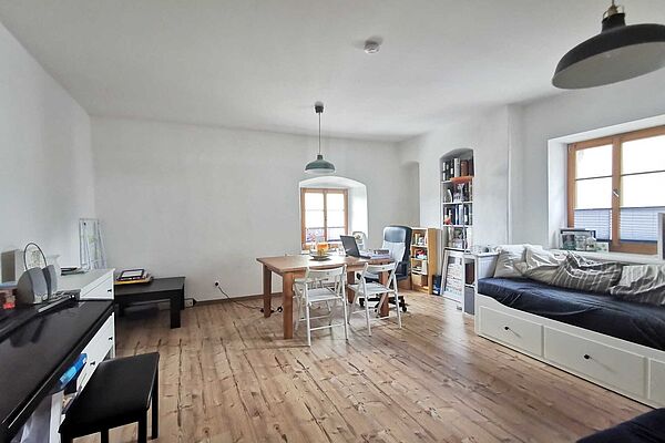 Großzügige 2-Zimmerwohnung mit Tiefgaragenstellplatz im Zentrum Schwaz | Top 2